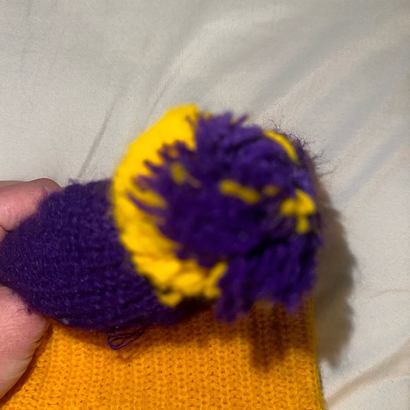 Minnesota Vikings Knit Hat - Picture 4 of 6